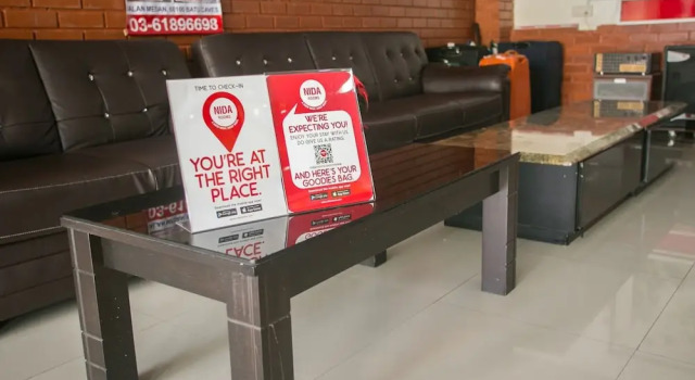 刚巴克黑风洞宝藏尼达酒店 - 黑风洞之星酒店(Nida Rooms Gombak Batu Caves Treasure at Batu Caves Star Hotel), Забронировать Отель Пещеры Batu Caves Селангор, рядом с Торговый центр Tesco Extra Selayang