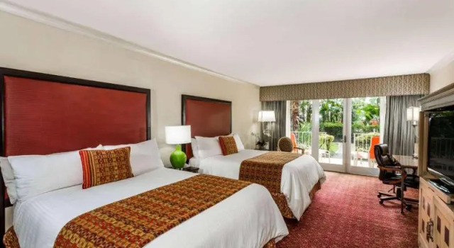 Номер Standard с балконом и с видом на залив Safety Harbor Resort & Spa Trademark Collection by Wyndham