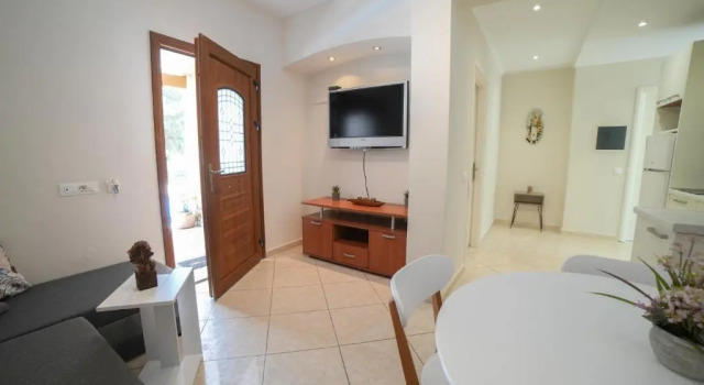 Апартаменты Angels Pool Studios and Apartments