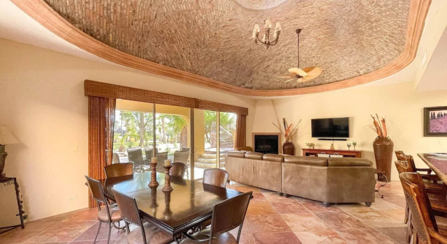 Вилла Stunning Villa at Sandy Beach With Beach