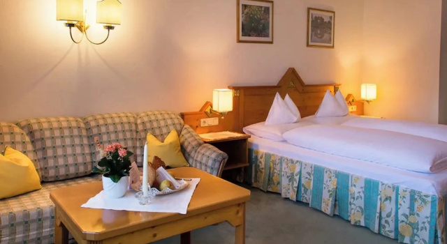 Двухместный номер Standard с балконом Hotel Zum Stern inkl Gasteiner Bergbahnen im Sommer