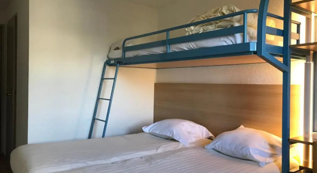 Номер Standard Brit Hotel Essentiel Deltour Mende