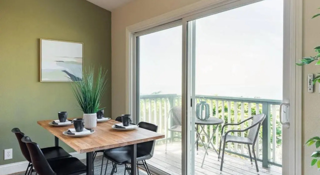 Ocean View Retreat Mins to Beaches & Trails
