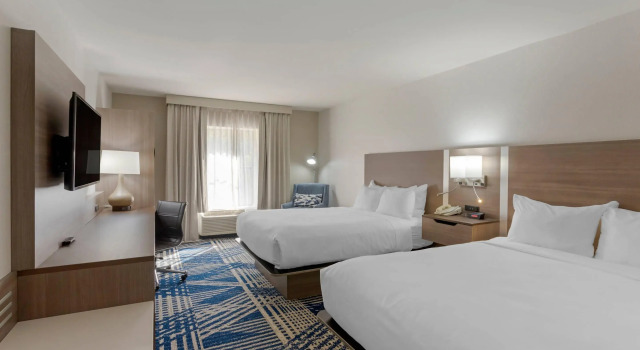 Четырёхместный номер Standard Comfort Inn & Suites Hot Springs Midtown