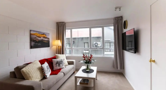 Boutique 1 Bedroom Apartment in the Heart of Newmarket, Забронировать Апартаменты/квартира Отели Окленда с парковкой, рядом с Парк Окленд-Домен, Парковка