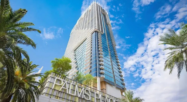 One Bedroom | 1.5 Baths & Living Room | Jet Tub – Palms Place StripSuite