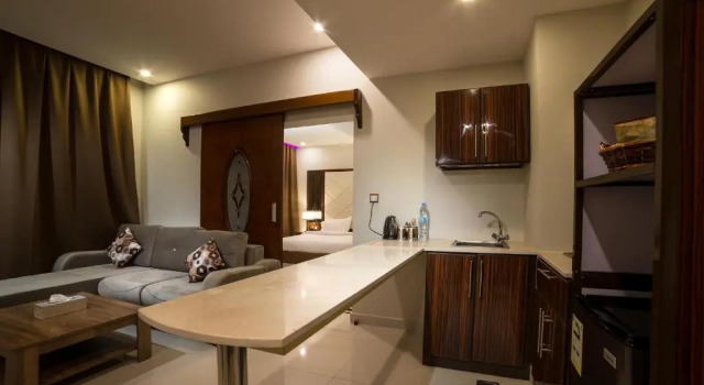 Люкс Deluxe Golden Garden AlMadina Hotel