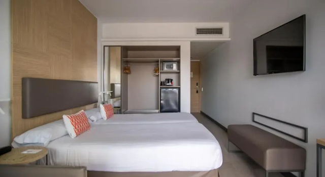 Трёхместный номер Standard Hotel Cap Negret