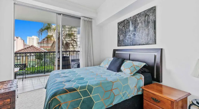 Апартаменты Comfort Towers of Chevron - Private Apartments - Hosted by Coastal Letting Co