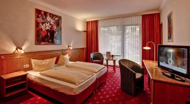 Landhotel Püster, Забронировать Отель Варштайн Зауэрланд