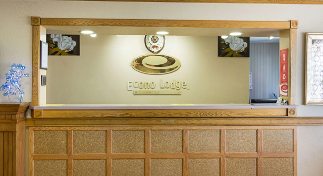 Econo Lodge, Book Hotel Hoteller i Jackson med parkering, Parkering