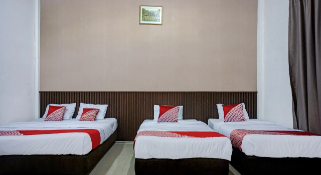 Семейный люкс Hotel O Kuta Alam Near Masjid Oman Al-Makmur Formerly Daka Hotel