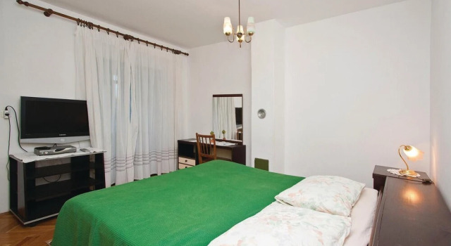 Awesome Apartment in Porec With 1 Bedrooms
