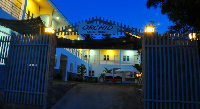 ღ Orchid Guesthouse ღ 5 minutes to the Beach & Night Market ღ, Забронировать Гостевой дом Гостевые дома Зыонгдонг, Гостевой дом
