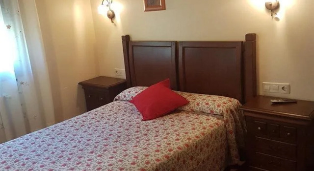 Apartamentos El Pedrayu, Prenota Hotel Hotel a Asturie con parcheggio, Parcheggio