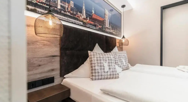 Iş çift kişilik oda Hotel Demas Garni