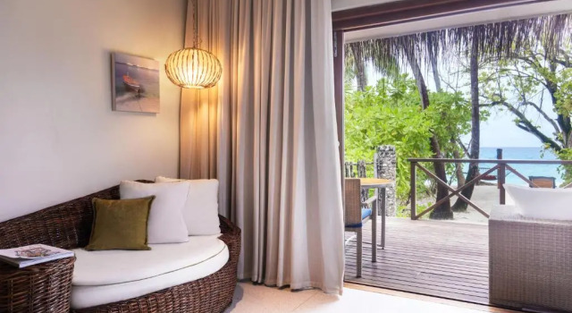 Двухместная вилла Deluxe Beach Taj Coral Reef Resort & Spa,Maldives
