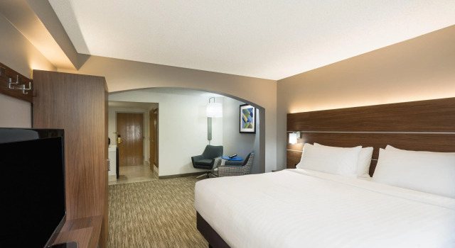 Holiday Inn Express Hotel & Suites Louisville East by IHG