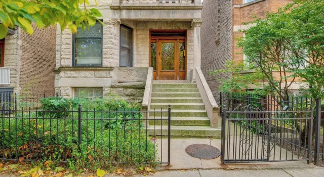 Pet-friendly W/pool Table: Walk to Wrigley Field