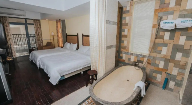 Hai Liang Ming Zhu Hotel, Buchen Sie Hotel Chamkar Mon 