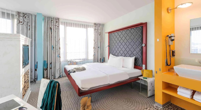 Standart çift kişilik oda ibis Styles Hotel Berlin Mitte