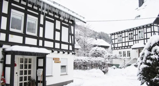 Ferienhaus Haus am Medebach, Забронировать Отель Ольсберг 