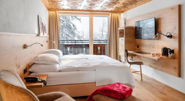 Двухместный номер Deluxe Swiss Alpine Hotel Allalin