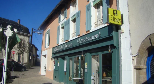 Logis Hôtel de France, Забронировать Отель Отели Haute-Vienne с парковкой, Парковка