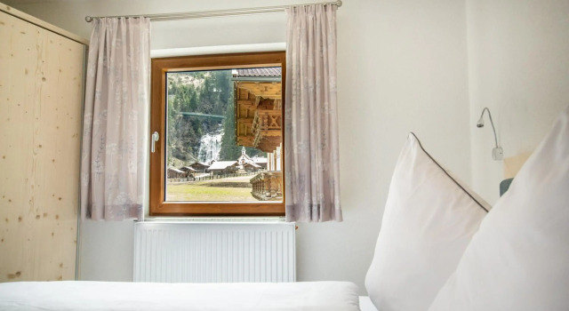 Gasthof Feuerstein, Book Hotel Gschnitz Wipptal