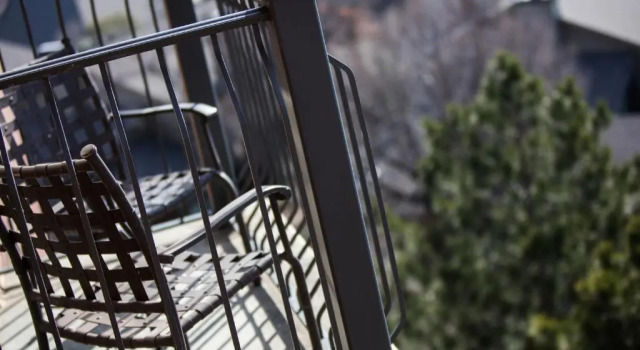 Четырёхместный номер Standard с балконом Renaissance Waterford Oklahoma City Hotel