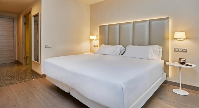 Номер Standard Hesperia A Coruña Centro