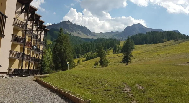 Апартаменты Les Cimes, mon studio à la montagne-Super Sauze.