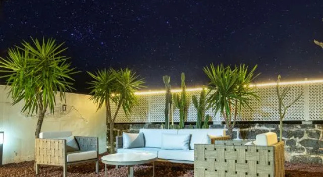 Yi'an jiujianhai Homestay (Weizhou Island Colorful Beach Branch)