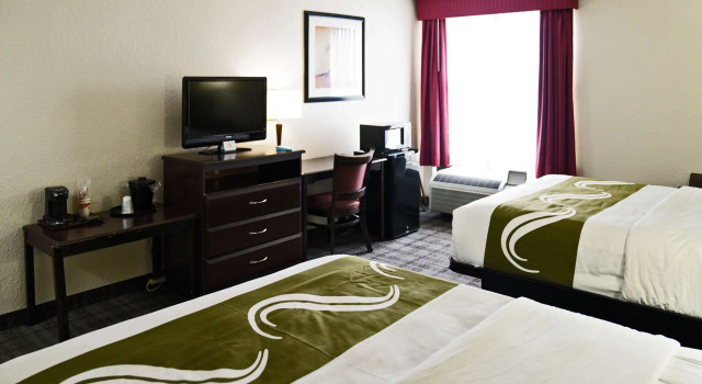 Четырёхместный номер Standard Quality Inn Seymour I-65