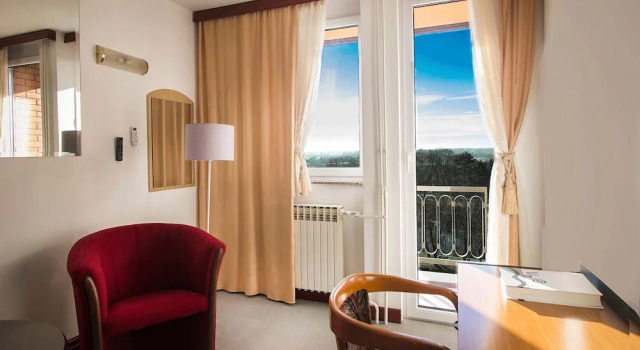 Люкс Hotel Slavonija
