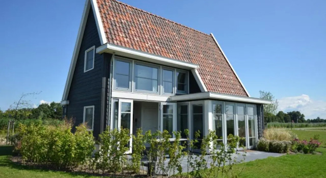 Коттедж с 3 комнатами Waterresort Bodelaeke Giethoorn