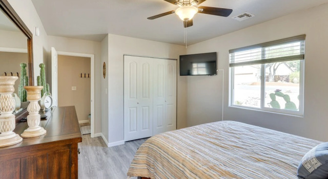 Gold Canyon Vacation w/ Private Patio & Fire Pit!