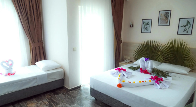 Двухместный семейный люкс Dream Town Hotel