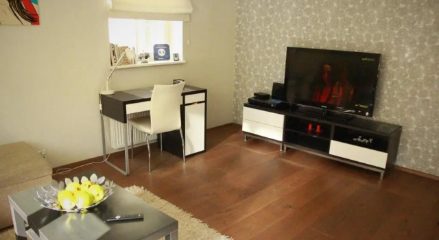 Komeedi Apartment, Rezervovat Apartmán Hotely v Harjumaa s parkováním, Parkování