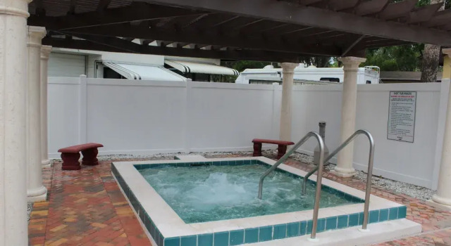 Horseshoe Cove RV Resort, Забронировать Курортный отель Брейдентон Sarasota Area
