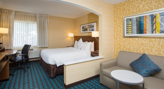 Люкс Fairfield Inn Manchester - Boston Regional Airport
