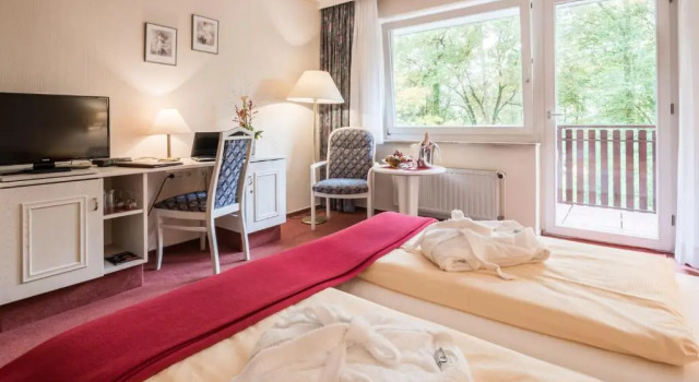 Двухместный номер Standard с балконом Hotel Ilmenautal inklusive THERMEplus