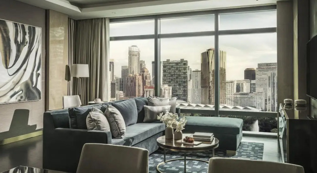 Люкс с видом на парк Four Seasons Hotel Kuala Lumpur
