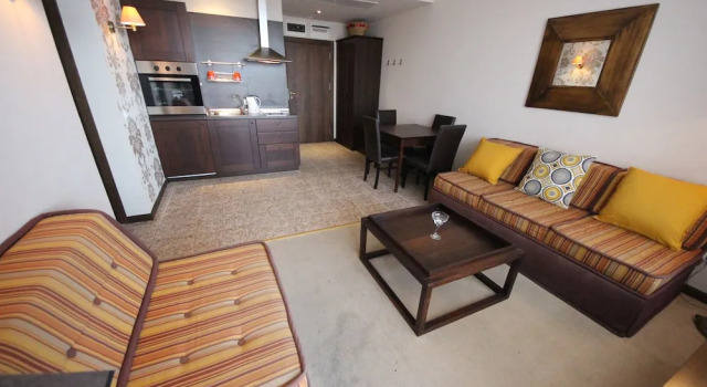 Апартаменты с балконом и с видом на море Menada Apartments in Royal Beach