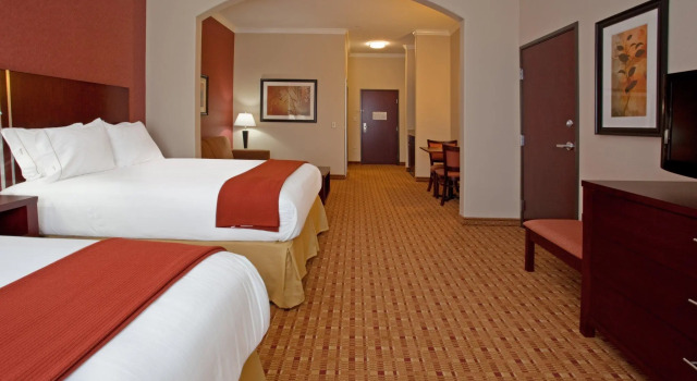 Четырёхместный люкс Holiday Inn Express Hotel & Suites VIDOR SOUTH by IHG