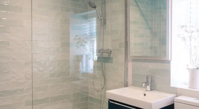 Четырёхместный номер Deluxe с видом на внутренний двор The Seaview, East Preston