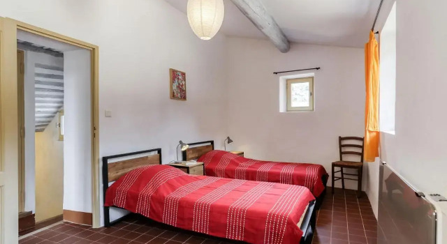 Holiday Home Le Puits Du Geai-2, Rezervasyon Otel Luberon Regional Park Marsilya