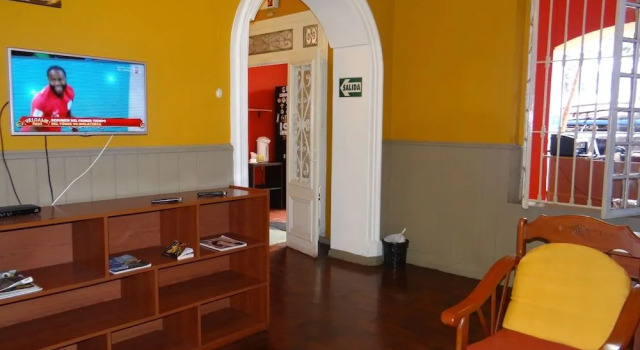 Hitchhikers Lima Hostel, Забронировать Хостел Отели в центре Мирафлореса, в центре