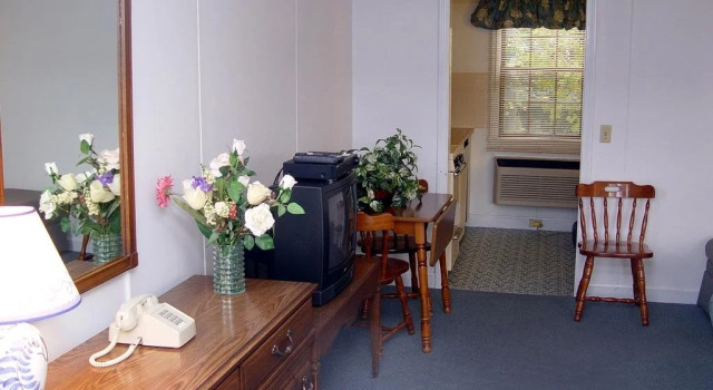Cape Cod Harbor House Inn, Забронировать Отель Хайаннис Полуостров Кейп-Код