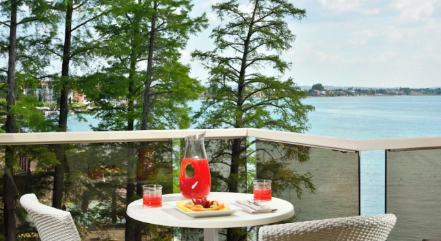 Двухместный номер Superior с балконом и с частичным видом Hotel Continental Wellness & Spa